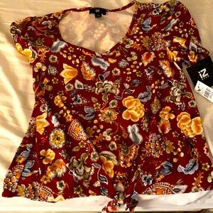 Medium woman flower shirt